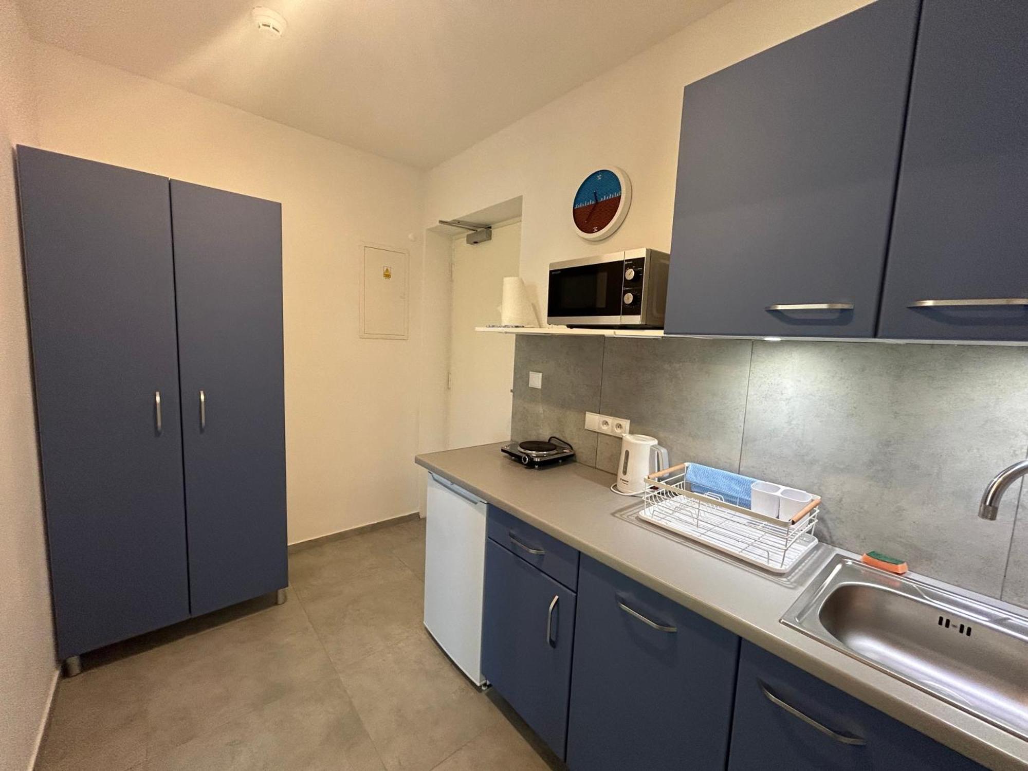 Cybulskiego Guest